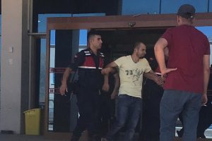 Yılanı vurmak isterken eşini &ouml;ld&uuml;ren Suriyeli serbest bırakıldı