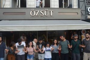 &Ouml;zs&uuml;t iş&ccedil;ilerinin Maaş ve tazminat m&uuml;cadelesi sonu&ccedil; verdi