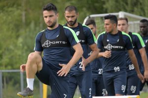 Konyaspor'un Hollanda kampı s&uuml;r&uuml;yor