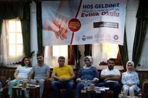 Boşanmaların en aza indirilmesi i&ccedil;in 'Evlilik Okulu' a&ccedil;ıldı