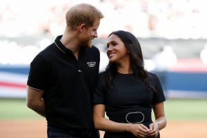 Prens Harry'nin &ccedil;ocuk a&ccedil;ıklaması eleştiri konusu oldu
