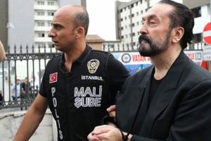 Adnan Oktar'ın cezaevindeki yeni g&ouml;r&uuml;nt&uuml;leri ortaya &ccedil;ıktı