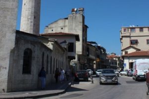 Tarihi cadde ara&ccedil; trafiğine kapanıyor
