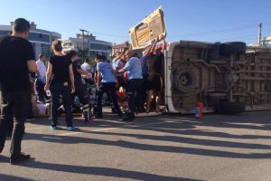 Balıkesir'de can pazarı: 1 &ouml;l&uuml;, 12 yaralı
