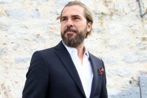Engin Altan D&uuml;zyatan'ın partneri hangi &uuml;nl&uuml; oyuncu olacak?