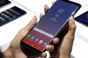 Samsung 2019 ikinci &ccedil;eyrekte de gelir kaybı yaşadı