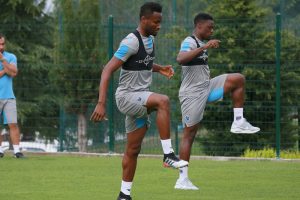 Obi Mikel ve Ekuban'a &ouml;zel antrenman