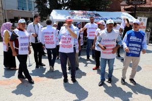 Bolu Belediyesi'nde işten &ccedil;ıkarılanların eylemi 100'&uuml;nc&uuml; g&uuml;n&uuml;nde