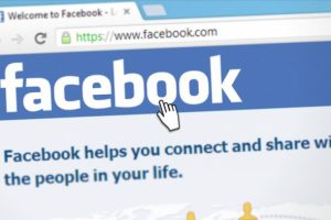 Facebook, Suudi h&uuml;k&uuml;metiyle bağlantısı belirlenen gizli hesapları kaldırdı