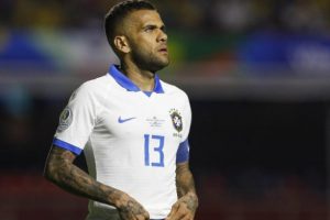 Dani Alves, Sao Paulo'ya transfer oldu