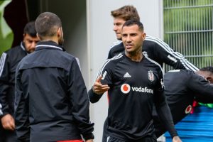 Quaresma Fenerbah&ccedil;e formasını imzalamadı