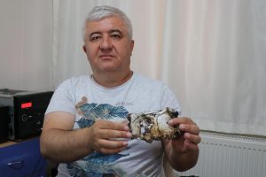 Taşınabilir şarj cihazı bomba gibi patladı