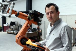 Doğal navigasyonlu "insansız forklift"in prototipi hazır