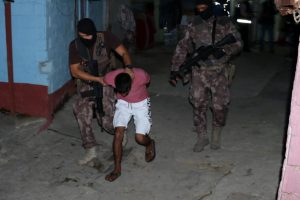 'Uyuşturucu madde' operasyonu: 9 tutuklama