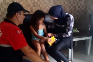 Kaybolan 6 yaşındaki kız &ccedil;ocuğunu jandarma buldu