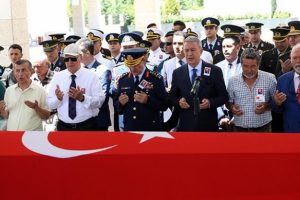 Trafik kazasında &ouml;len emekli tuğgenerale veda