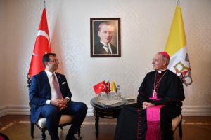 İmamoğlu, Vatikan B&uuml;y&uuml;kel&ccedil;isini kabul etti