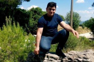 Elektrik akımına kapılan iş&ccedil;i &ouml;ld&uuml;