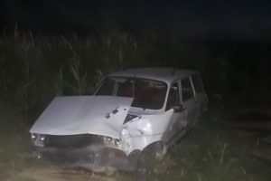 Otomobil, park halindeki otomobile &ccedil;arptı: 1 &ouml;l&uuml;
