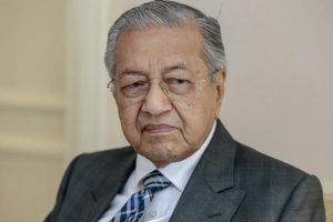 Mahathir Muhammed'den gen&ccedil;lere T&uuml;rkiye'ye gidin tavsiyesi