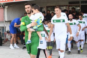 Bursaspor-&Uuml;mraniyespor ma&ccedil;ında anlamlı uygulama