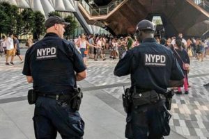 Saldırılar sonrası New York'ta g&uuml;venlik &ouml;nlemleri arttırıldı