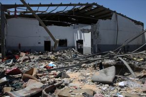 Libya'da Hafter g&uuml;&ccedil;lerinden hava saldırısı: 20 &ouml;l&uuml;