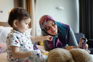 2 yaşındaki G&ouml;zde'ye 59 yaşındaki anneanneden b&ouml;brek