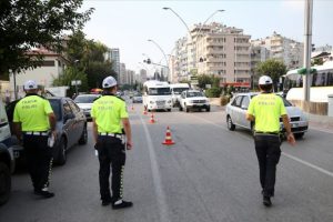 Kurban Bayramı'nda 116 bin 236 trafik personeli g&ouml;rev yapacak