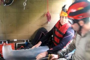 Ayağı kırılan dağcıyı kara kuvvetleri helikopteri tahliye etti