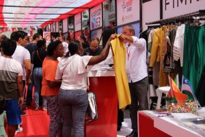 Laleli'de alışveriş festivali başladı, 250 alıcı ağırlanacak