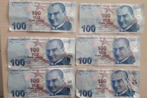 İzmir'de sahte para operasyonu