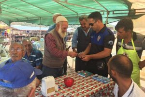 Polis ekipleri hayvan satıcılarını uyardı