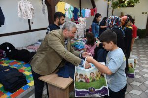 &Ccedil;orum Belediyesi'nden 571 &ccedil;ocuğa bayramlık