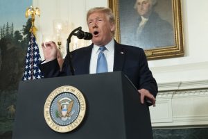 Trump, beyaz ırk&ccedil;ılığı kınayarak, idam istedi