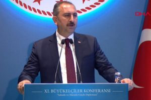 Bakan G&uuml;l: 'Meclis a&ccedil;ıldığında ilk g&uuml;ndem maddesi olacak...'