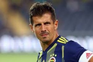 Emre Bel&ouml;zoğlu &ccedil;ılgınlığı! Sosyal medya yıkıldı