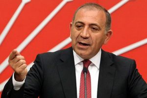 Tekin: "Devletin k&ouml;pr&uuml;s&uuml;-AK Parti'nin k&ouml;pr&uuml;s&uuml; ayrımına son verin"