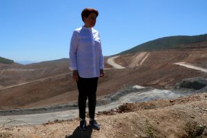 Akşener, &Ccedil;anakkale'de maden sahasında incelemede bulundu