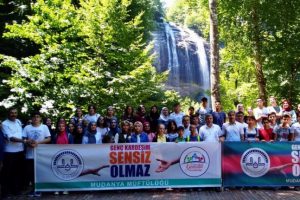 Bursa Mudanya'nın gen&ccedil; hafızları Suu&ccedil;tu şelalesinde