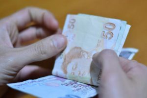 Kamu &ccedil;alışanlarının zamlarında &ouml;nemli gelişme!