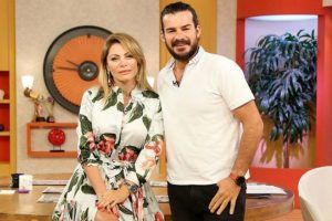 Gel Yazın Konuşalım programında flaş ayrılık!