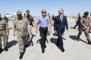 Bakan Akar: Merkez tam kapasite ile haftaya başlayacak