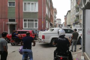 Bursa'da tartışığı gen&ccedil; kadına sokak ortasında ateş etti
