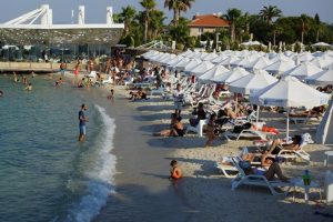 Oteller 'her şey dahil' sisteminden vazge&ccedil;mek istemiyor