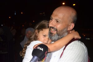 Bursa'dan giden ilk hacı kafilesi yurda d&ouml;nd&uuml;