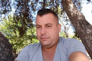 Arkadaşını av t&uuml;feğiyle vurarak &ouml;ld&uuml;rd&uuml;