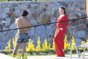 Burak &Ouml;z&ccedil;ivit: Fahriye &ouml;yle g&uuml;zel ki aşkım artıyor