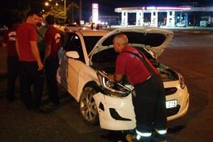 Adıyaman'da iki otomobil &ccedil;arpıştı: 10 yaralı