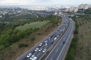 TEM'in Kocaeli ge&ccedil;işinde 'd&ouml;n&uuml;ş' trafiği